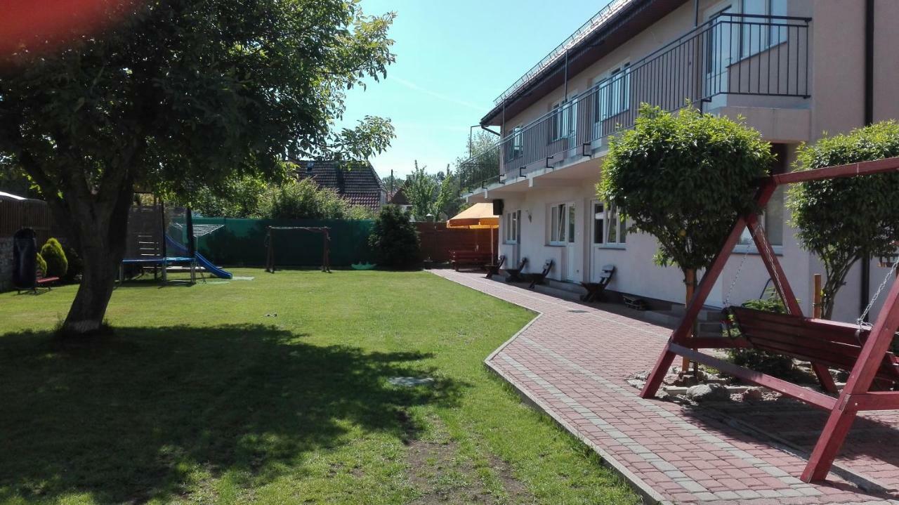 Apartamenty Gosciniec Re-Max Mrzeżyno Buitenkant foto